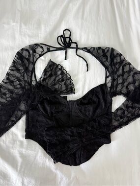 Windsor Black Lace Long-Sleeve Crop Corset Top